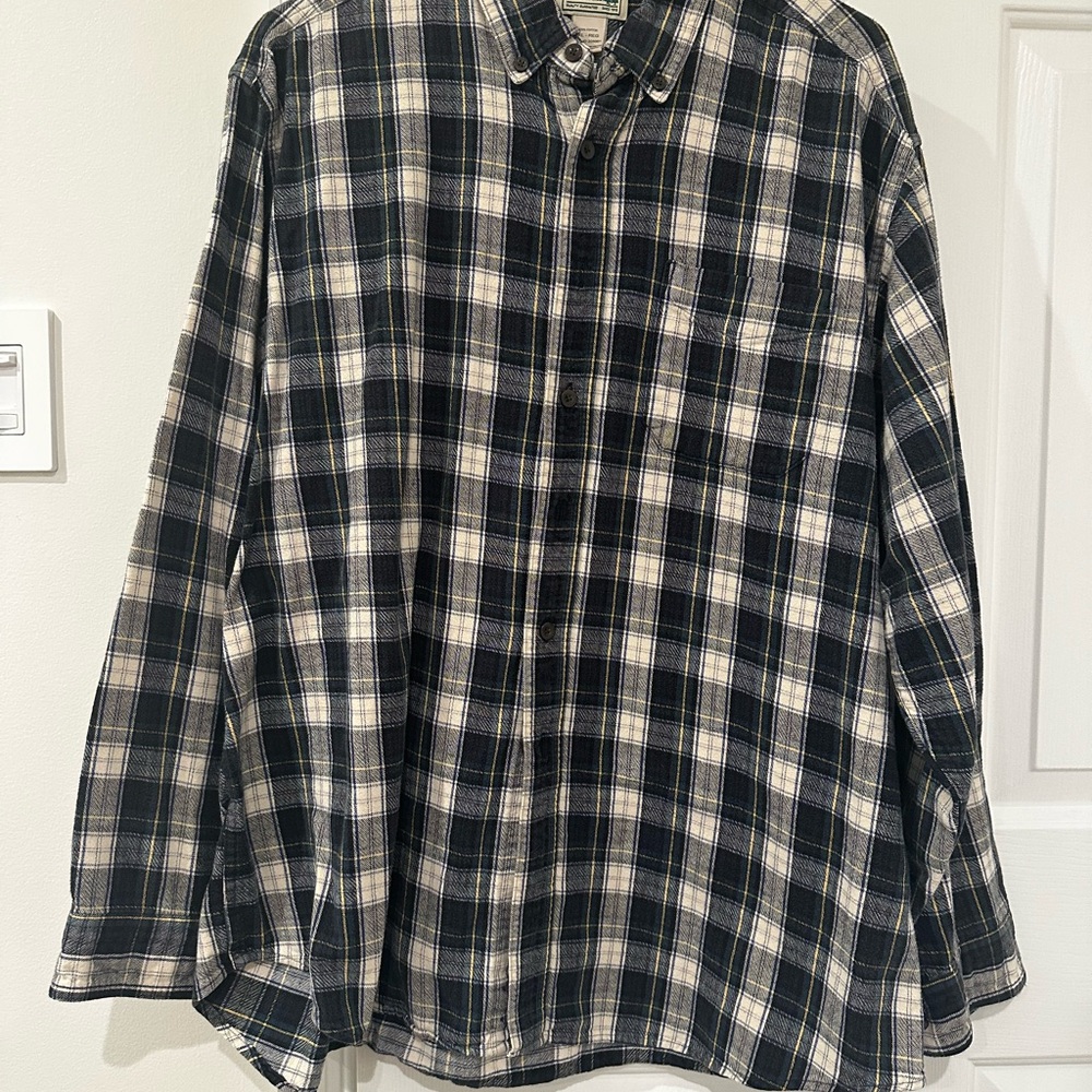 Men's Blue Green and White L.L. Bean Plaid Flannel Shirt